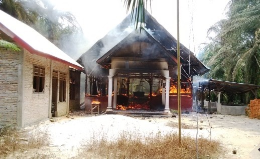 Yksi Acehissa lokakuussa poltettu kirkko. Kuva: World Watch Monitor